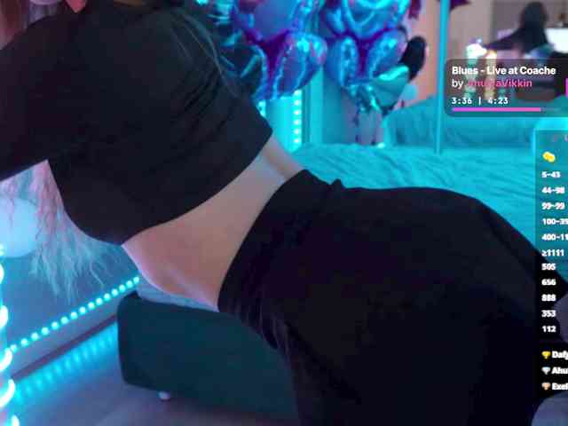 -VikkiL0vesChees... Live Webcam on BongaCams