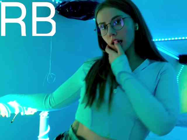 -VikkiL0vesCheese- Sex Cam Show