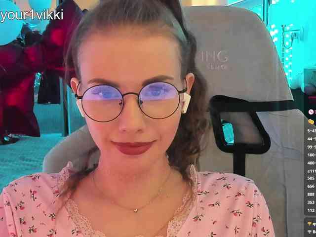 VikkiExtraCheese webcam