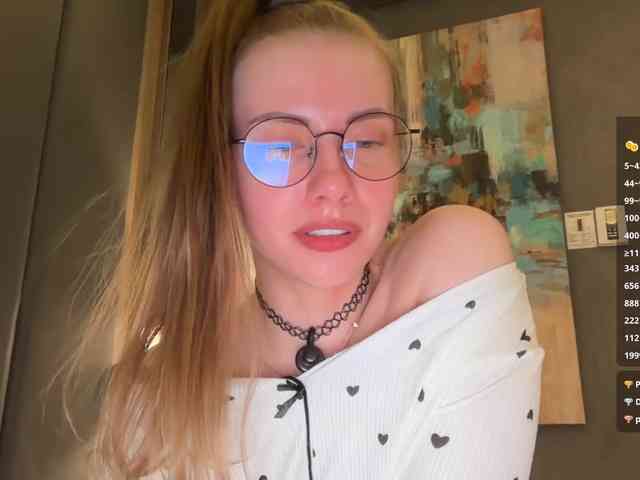 VikkiExtraCheese webcam