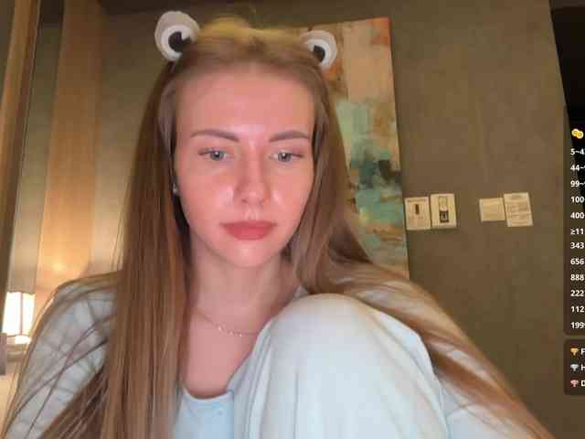 VikkiExtraCheese webcam