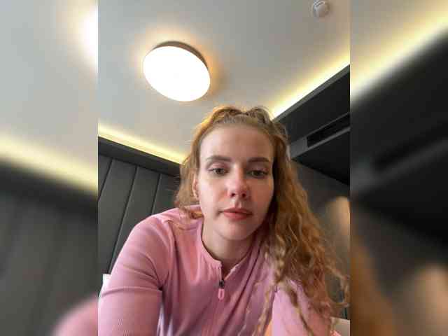 VikkiExtraCheese webcam