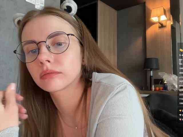 VikkiExtraCheese webcam