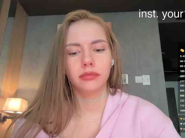 VikkiExtraCheese webcam