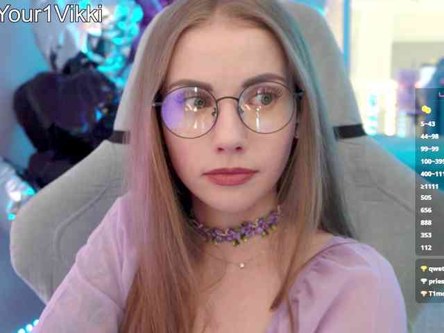 VikkiExtraCheese webcam