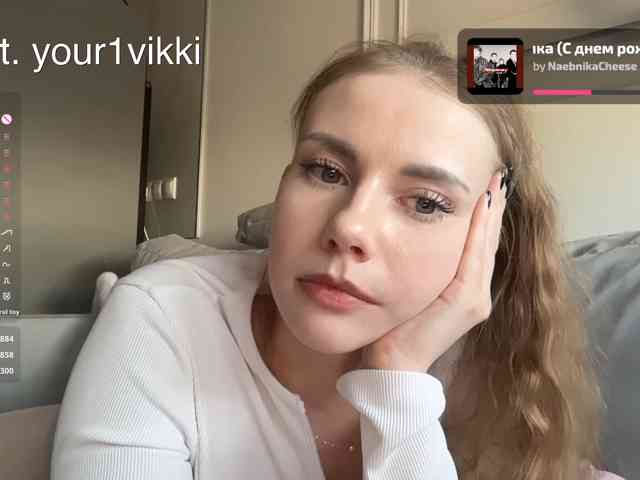 VikkiExtraCheese