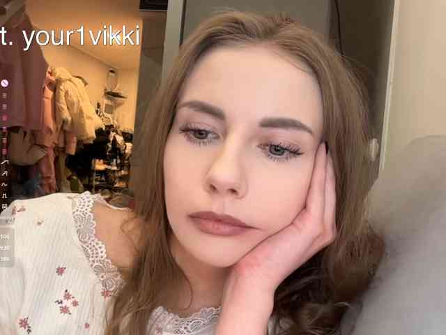 VikkiExtraCheese
