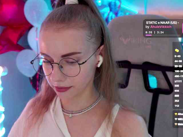 VikkiExtraCheese