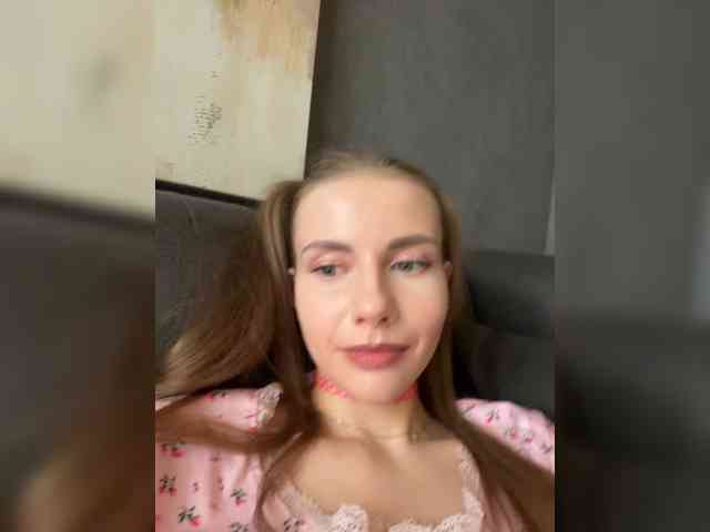 VikkiExtraCheese webcam