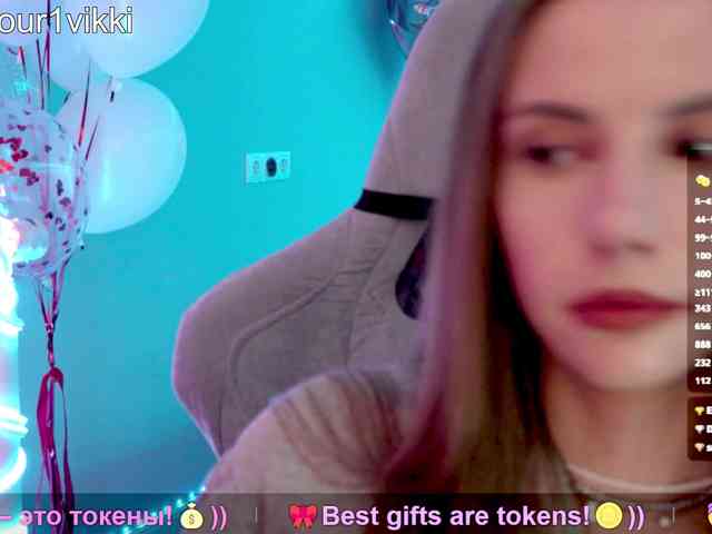 VikkiExtraCheese webcam