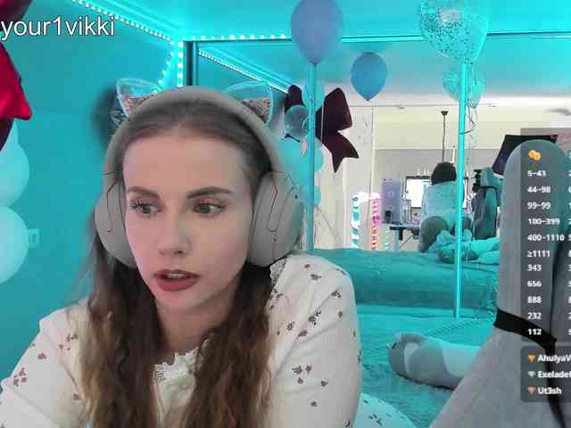 VikkiExtraCheese webcam