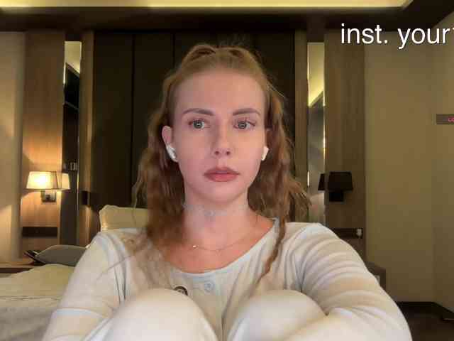 -VikkiL0vesCheese- Sex Cam Show
