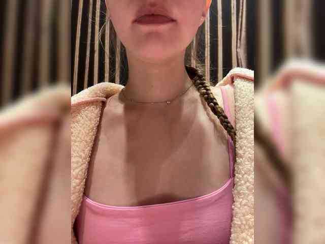 VikkiExtraCheese webcam