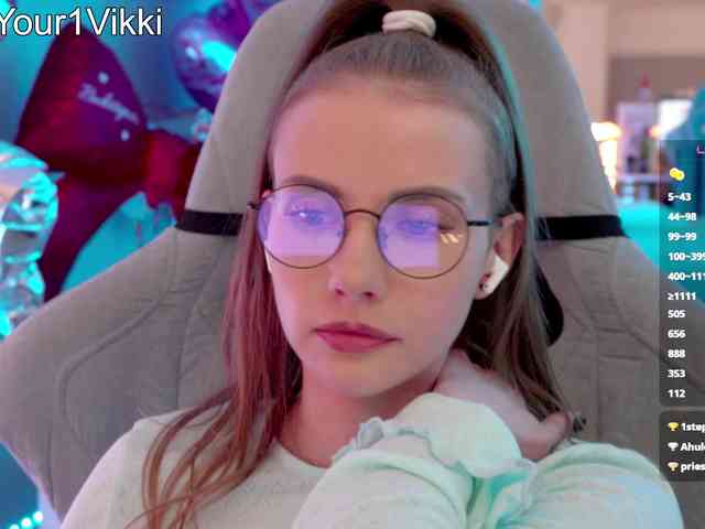 VikkiExtraCheese webcam