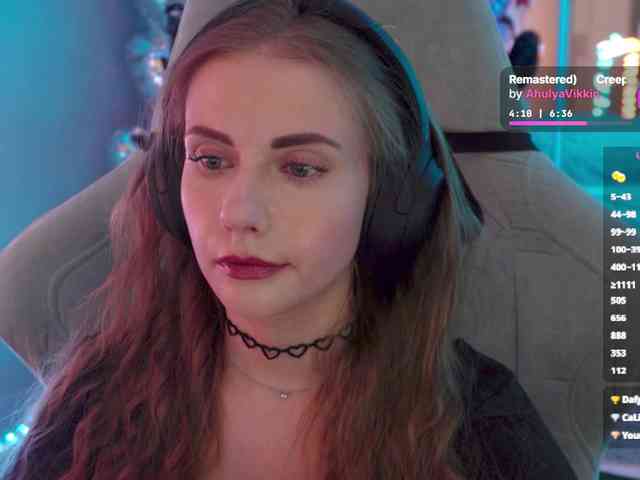 VikkiExtraCheese webcam