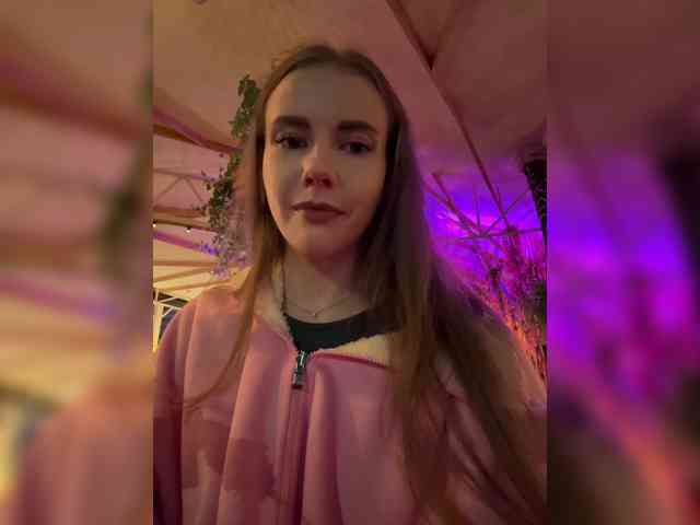 VikkiExtraCheese webcam
