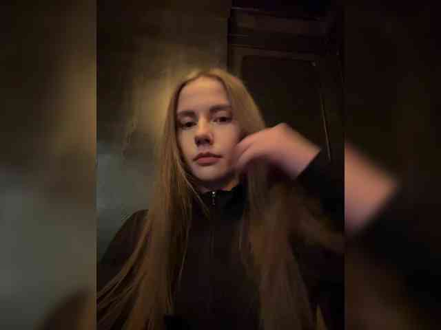 VikkiExtraCheese webcam