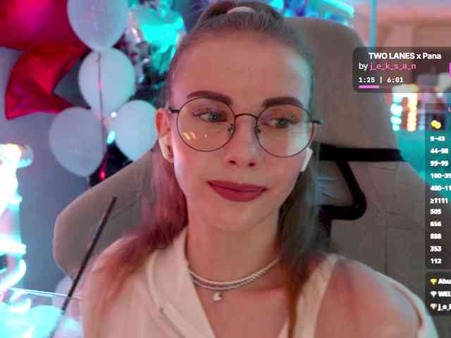 VikkiExtraCheese