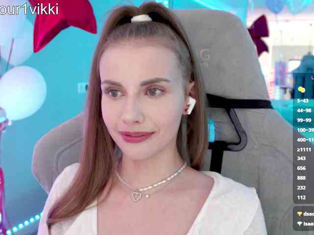 VikkiExtraCheese webcam