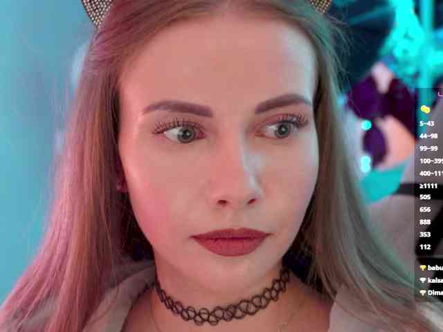 VikkiExtraCheese webcam