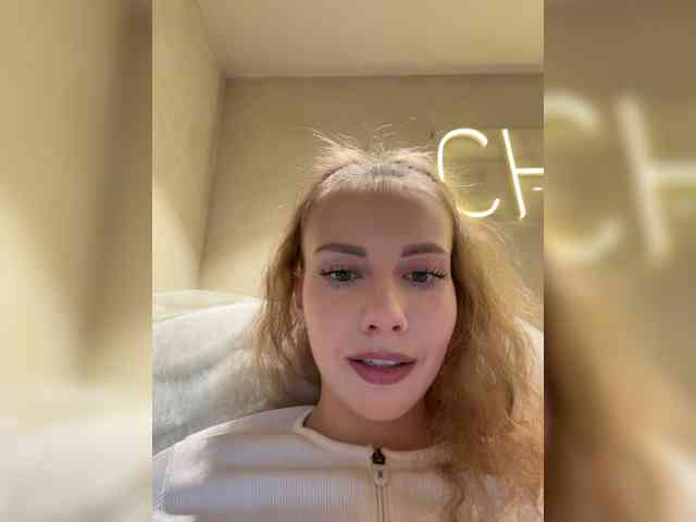 VikkiExtraCheese