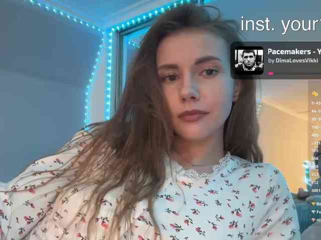 VikkiExtraCheese webcam