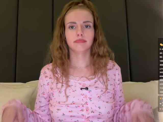 VikkiExtraCheese webcam