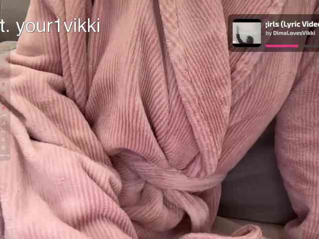 VikkiExtraCheese