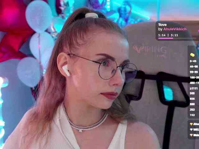 VikkiExtraCheese