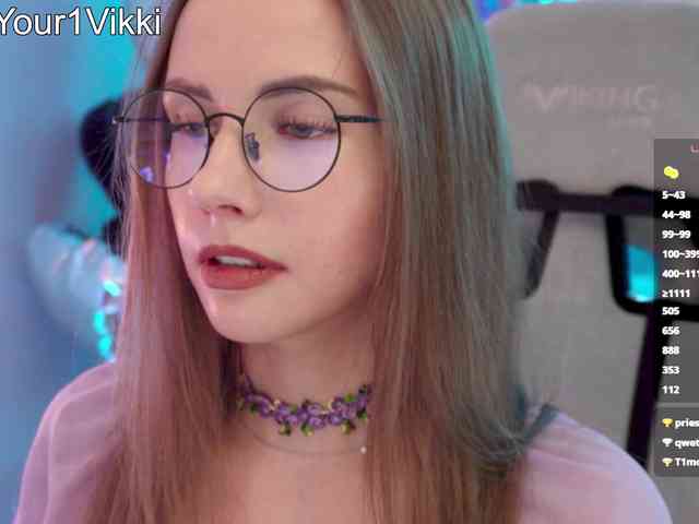 VikkiExtraCheese webcam