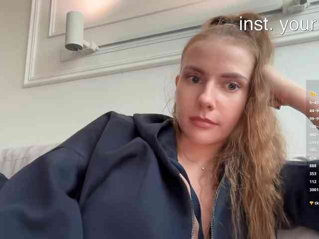 VikkiExtraCheese webcam