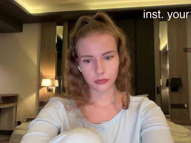 -VikkiL0vesCheese- Sex Cam Show