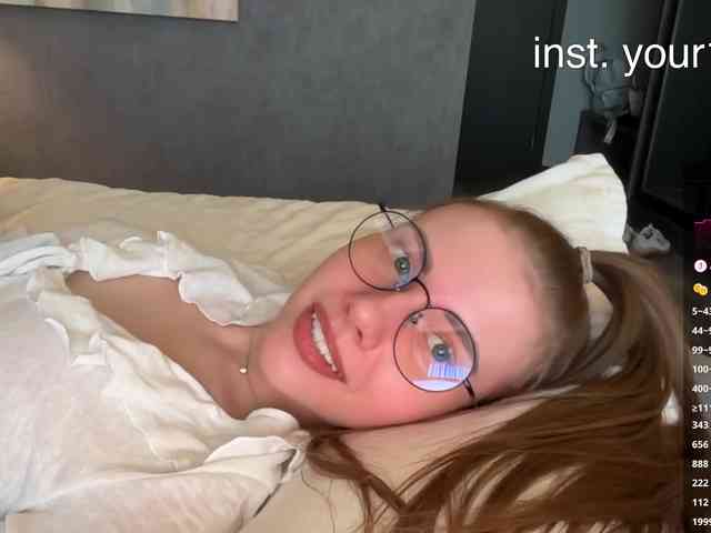 Модель: VikkiExtraCheese