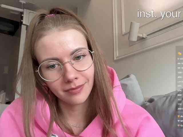 VikkiExtraCheese