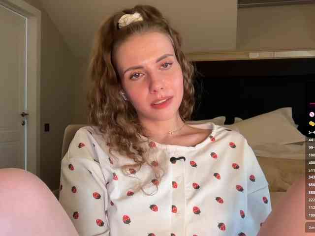 porno webcam -VikkiL0vesCheese-