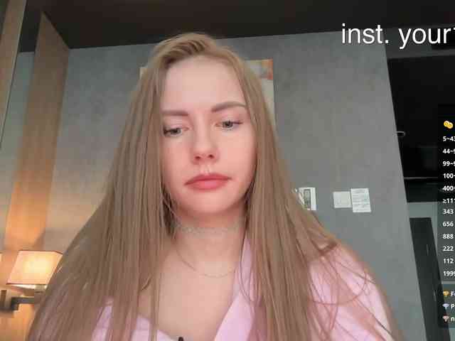 VikkiExtraCheese webcam