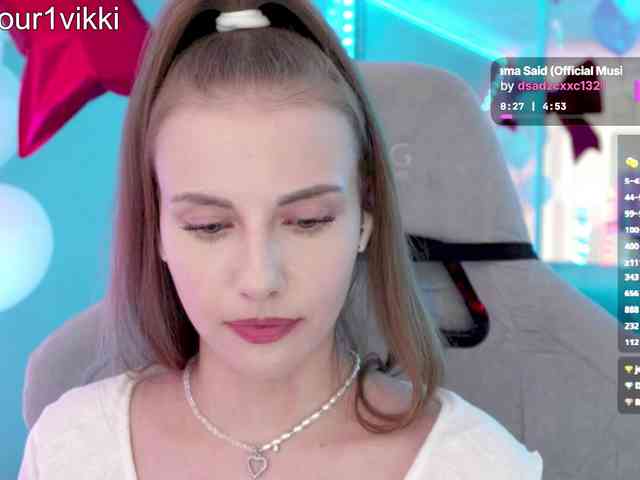 VikkiExtraCheese webcam