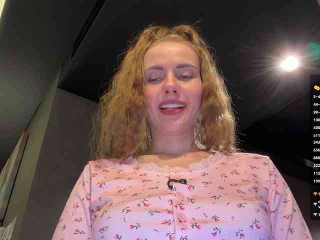 VikkiExtraCheese webcam