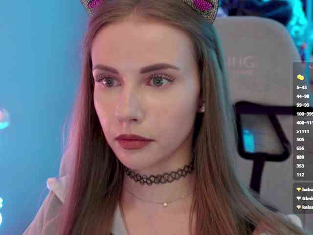 VikkiExtraCheese webcam