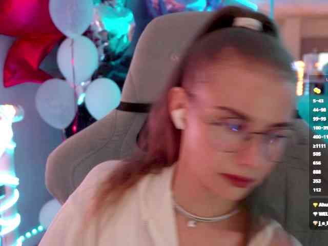 VikkiExtraCheese