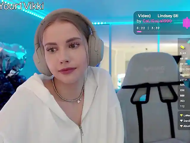 -VikkiL0vesCheese-