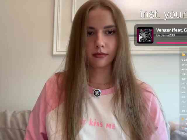 VikkiExtraCheese