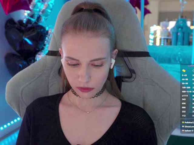 VikkiExtraCheese