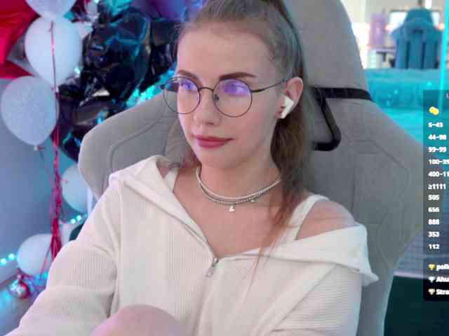 VikkiExtraCheese