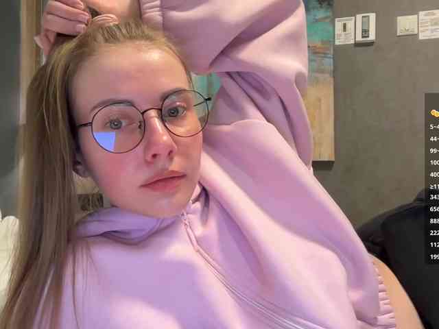 VikkiExtraCheese webcam