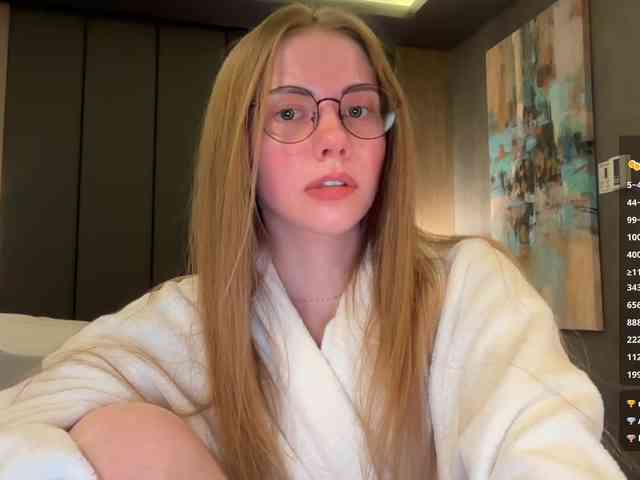 VikkiExtraCheese webcam