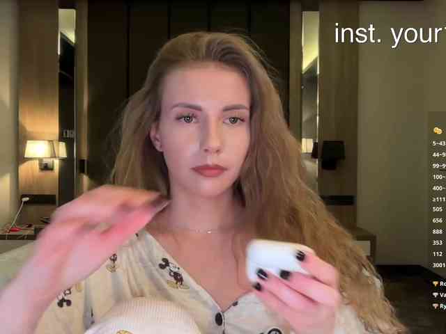 VikkiExtraCheese