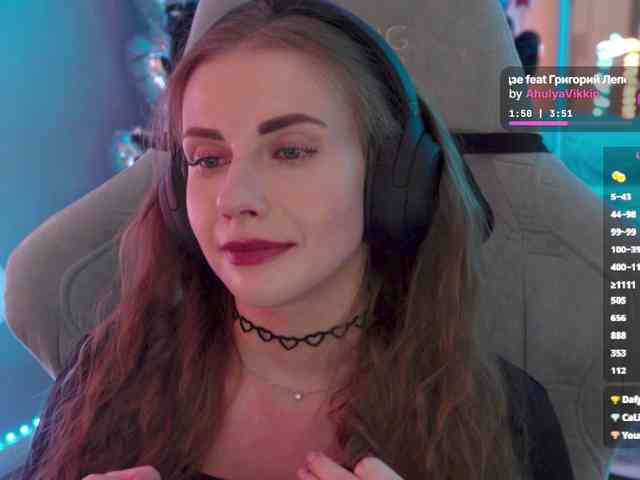VikkiExtraCheese webcam