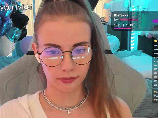 VikkiExtraCheese webcam