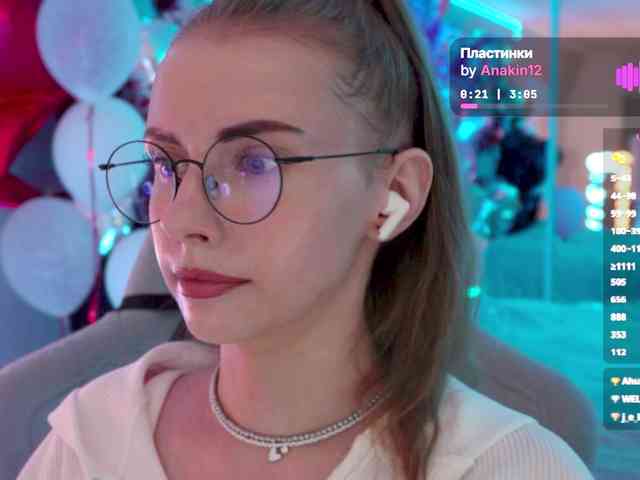 VikkiExtraCheese